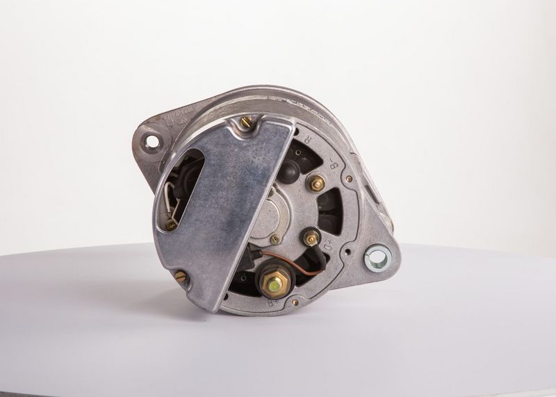 BOSCH 0122469004 Alternator