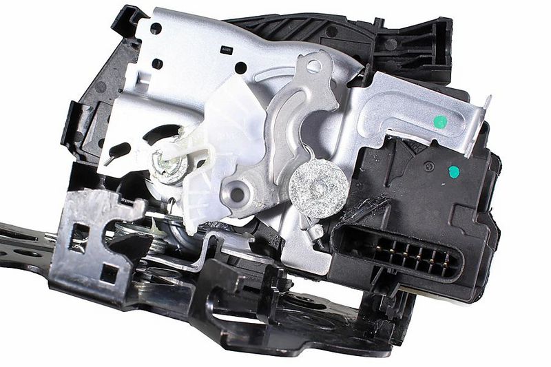 Prekė atitinka OEM kodą: CPLA21812GE