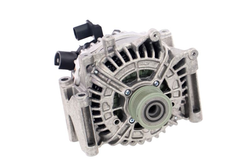 REMANTE 011-003-000846R Alternator