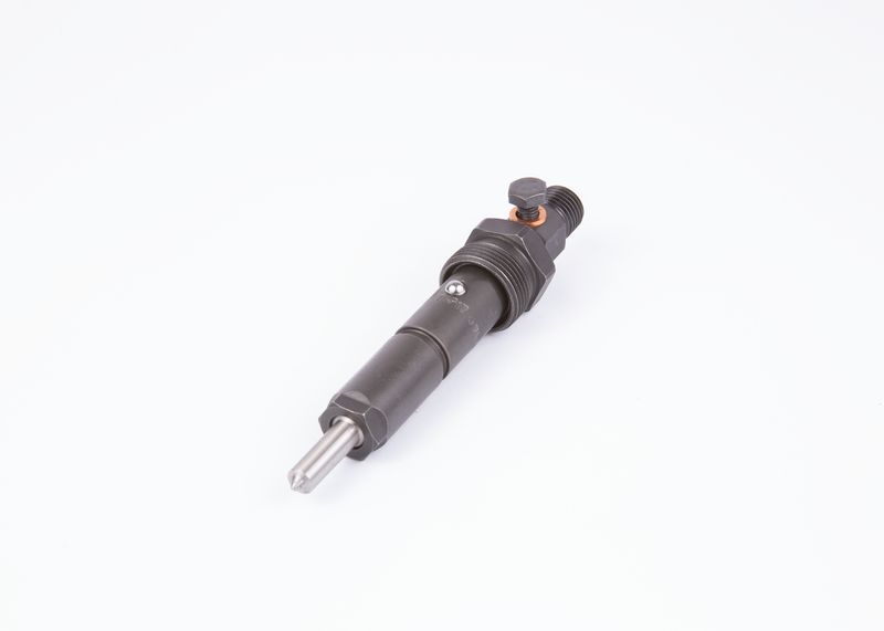 BOSCH F000439005 Nozzle and Holder Assembly