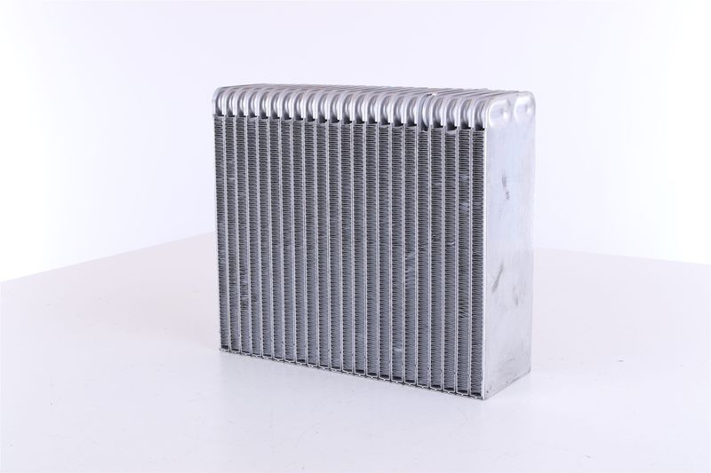 NISSENS 92211 Evaporator, air conditioning
