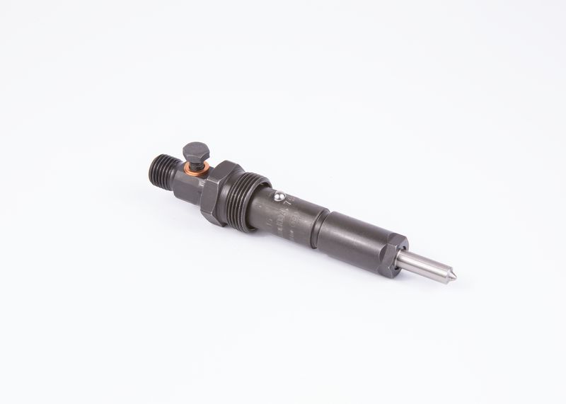 BOSCH F000439005 Nozzle and Holder Assembly