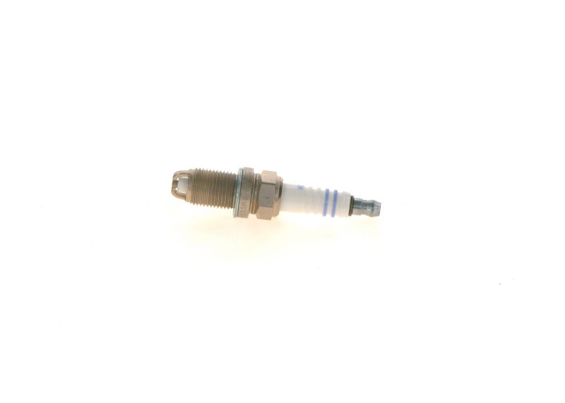 BOSCH 0 242 229 878 Spark Plug