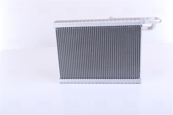NISSENS_I92323-2.JPG