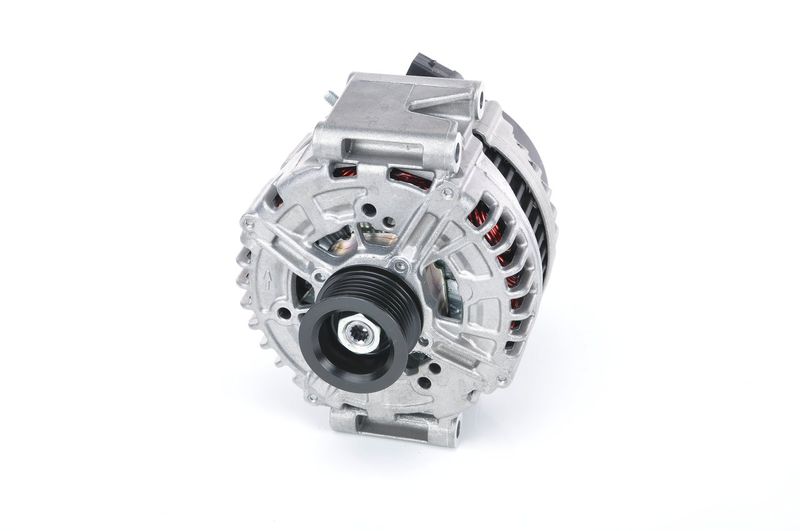 BOSCH 0121813106 Alternator