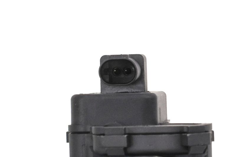 This part match OEM code: 7PP 819 810 A
