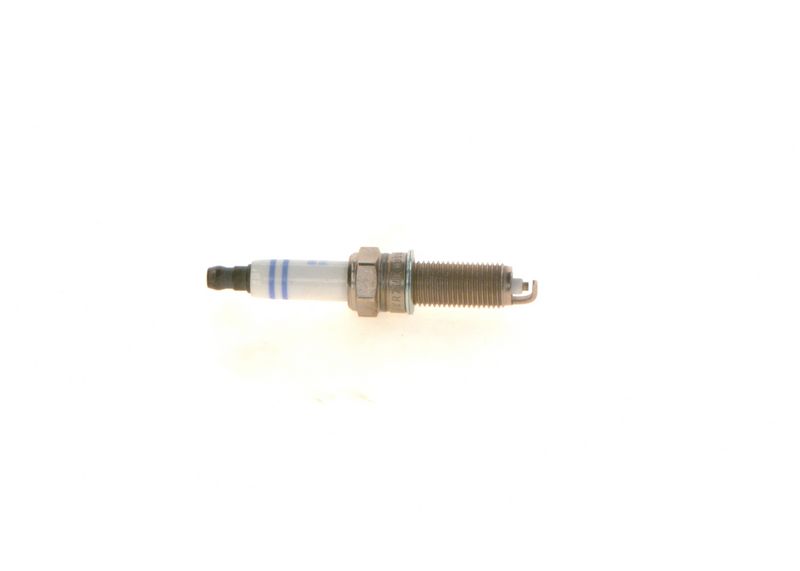 BOSCH 0 242 135 527 Spark Plug