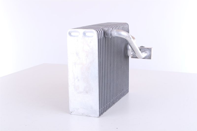 NISSENS 92211 Evaporator, air conditioning