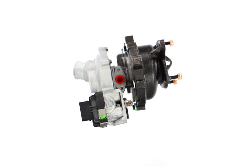 REMANTE 003-002-000027R Charger, charging (supercharged/turbocharged)