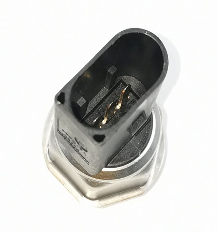 Prekės atitinka OEM kodą: 04L 906 054 E