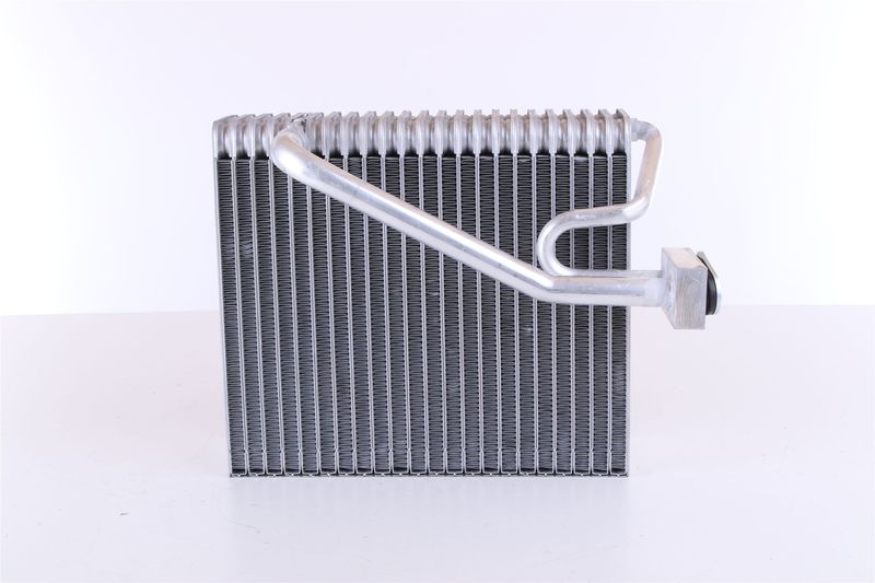 NISSENS 92211 Evaporator, air conditioning