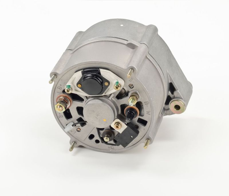 BOSCH 0120469585 Alternator