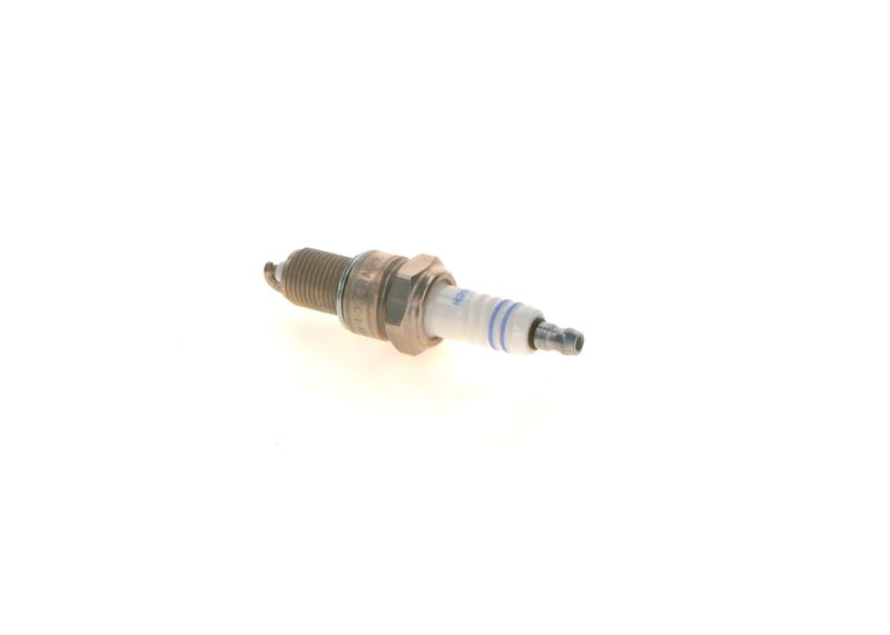 BOSCH 0242225625 Spark Plug
