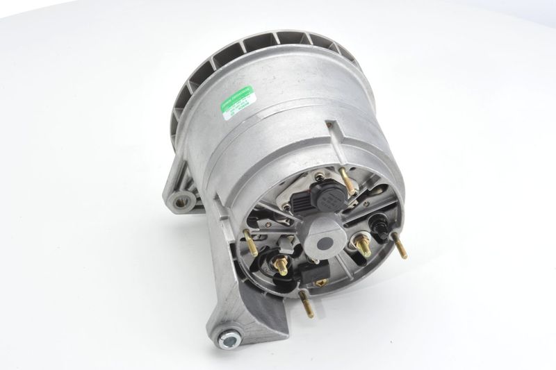 BOSCH 0120689566 Alternator