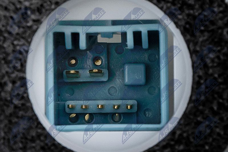 Ukselukk, NTY EZC-HD-082