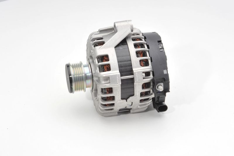 BOSCH 0125811020 Alternator