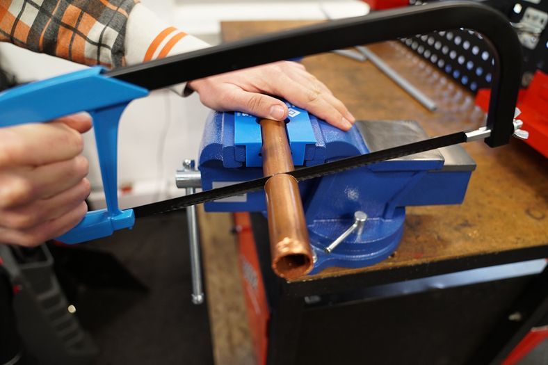 KS TOOLS BT101942 Saw