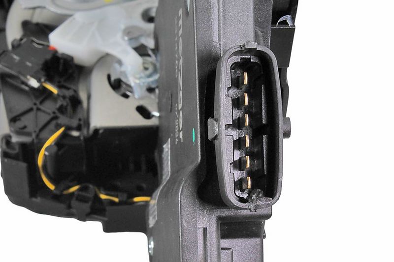 Prekė atitinka OEM kodą: LR048236