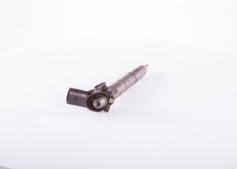 BOSCH 0 445 115 045 Injector Nozzle