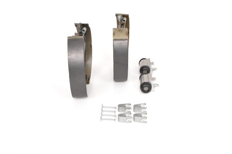 BOSCH 0 204 114 654 Brake Shoe Set
