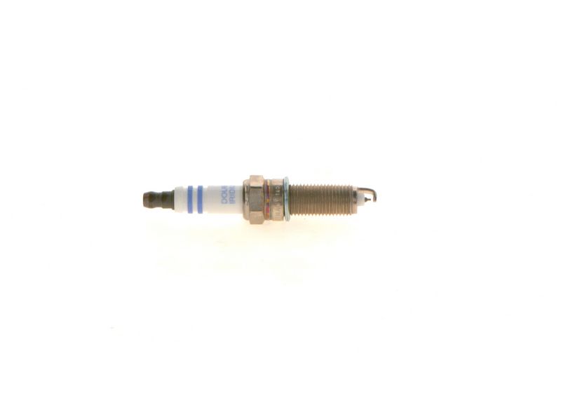 BOSCH 0 242 135 556 Spark Plug