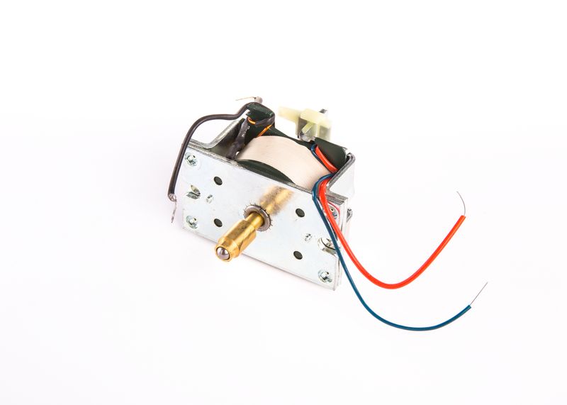 Elektromagnetický spínač, startér 2 339 450 014