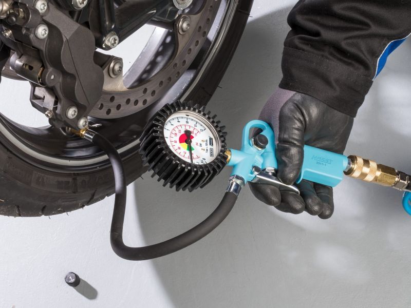 HAZET 9041-1 Compressed-air Tyre Pressure Gauge/Inflator