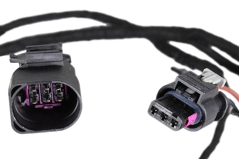 Prekės atitinka OEM kodą: 3B0 973 813