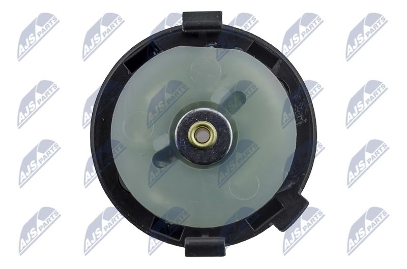 EKS-FT-004_3-WM.JPG