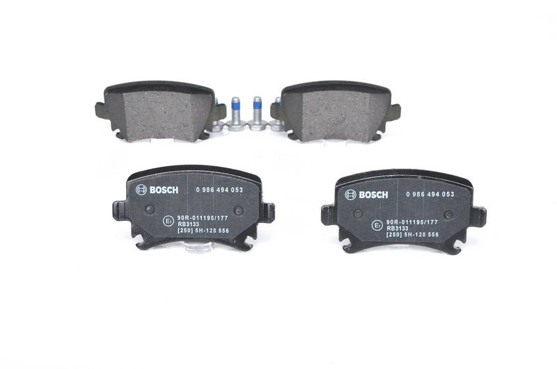 BOSCH Plaquettes de frein à disque 0 986 494 053