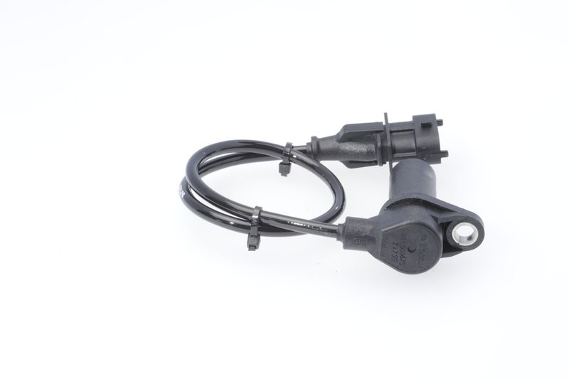 BOSCH 0 281 002 675 Sensor, crankshaft pulse