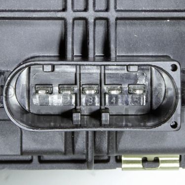 Prekės atitinka OEM kodą: LR024702