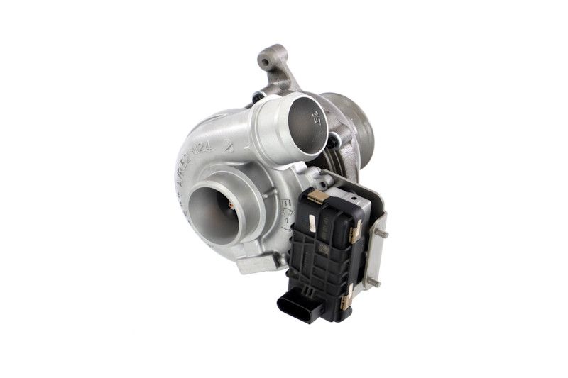 REMANTE 003-002-000034R Charger, charging (supercharged/turbocharged)