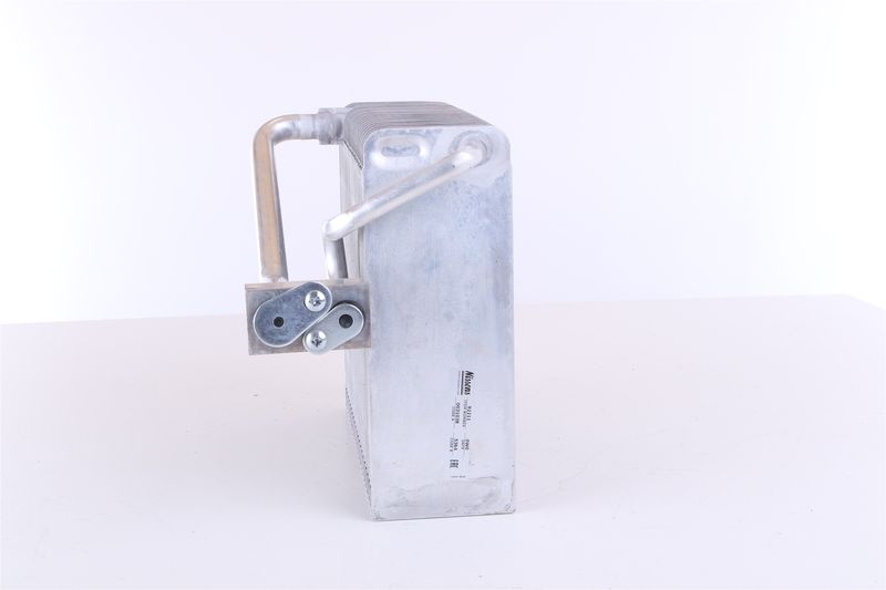 NISSENS 92211 Evaporator, air conditioning