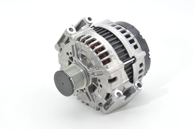 BOSCH 0121813103 Alternator