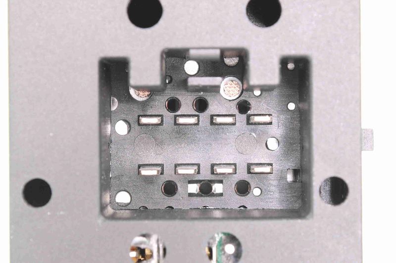 V25-73-0111_05.JPG