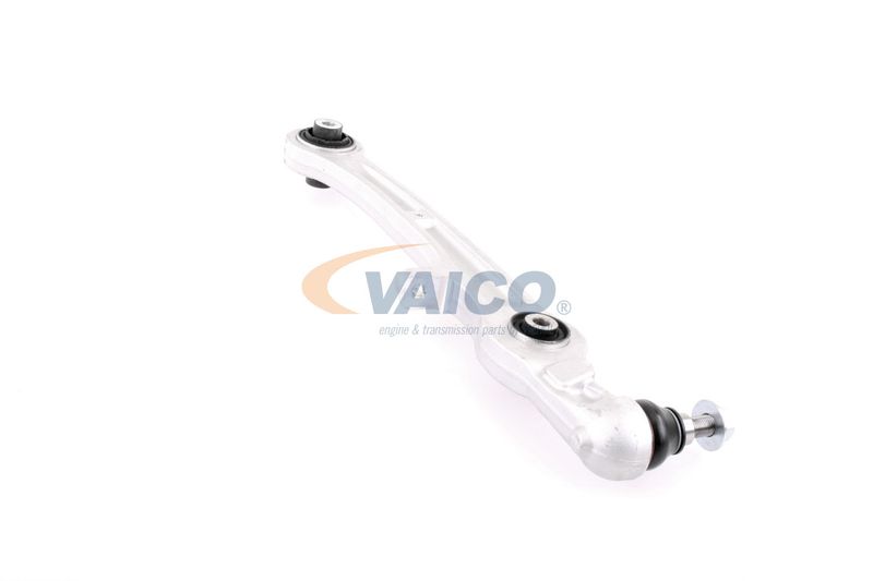 VAICO V10-0626 Control/Trailing Arm, wheel suspension