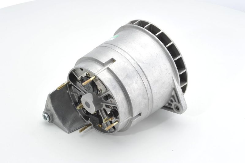 BOSCH 0120689566 Alternator