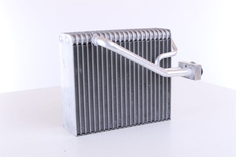 NISSENS 92211 Evaporator, air conditioning