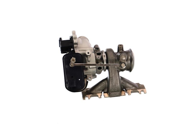 REMANTE 003-002-004557R Charger, charging (supercharged/turbocharged)
