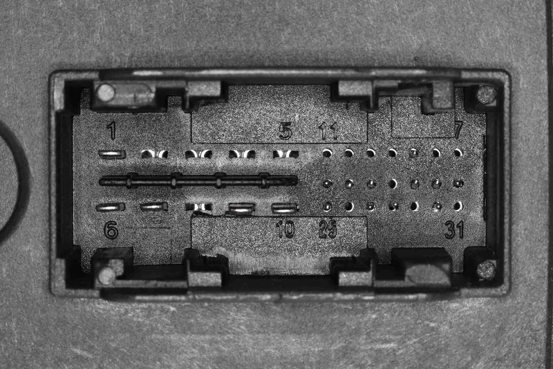 VEMO V30-73-0333 Control Unit, lights