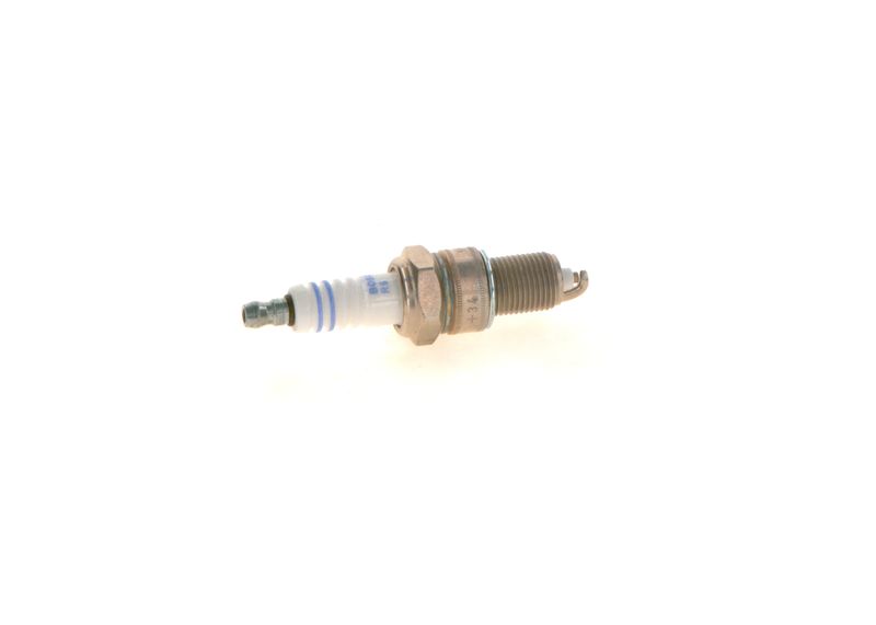 BOSCH 0242225625 Spark Plug