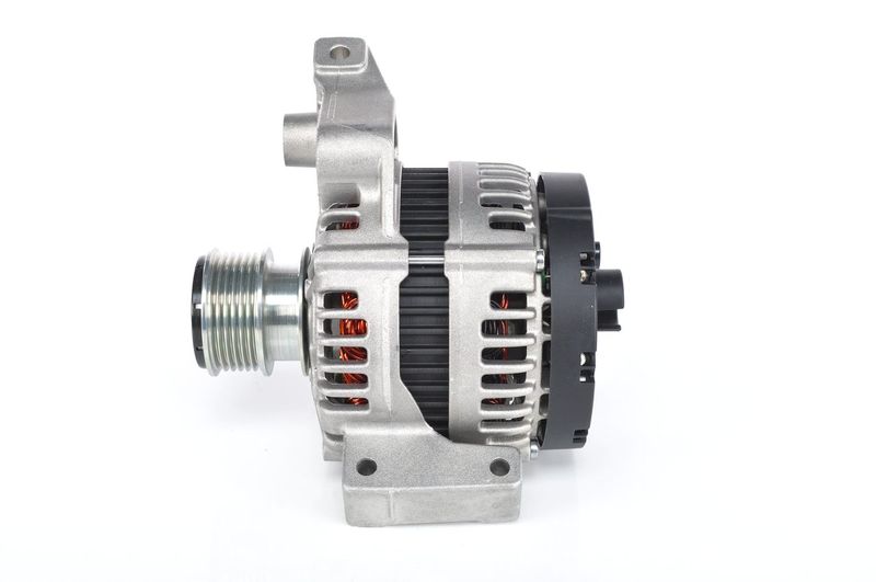 BOSCH Dynamo / Alternator 0 121 615 132