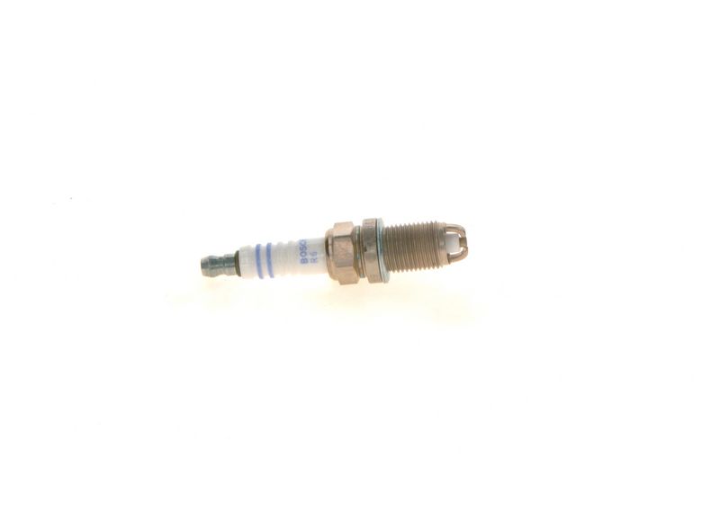 BOSCH 0 242 229 878 Spark Plug