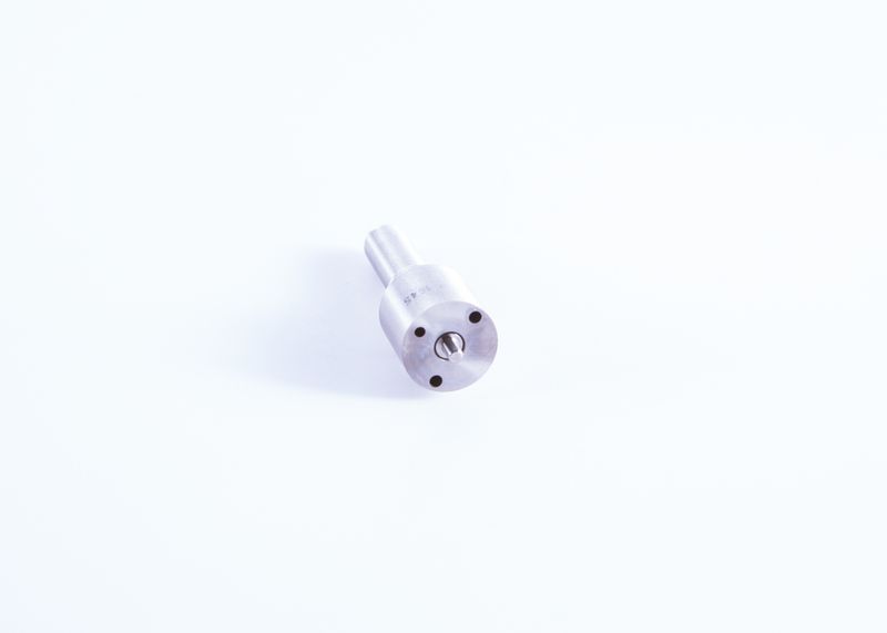 BOSCH 0433172008 Injector Nozzle