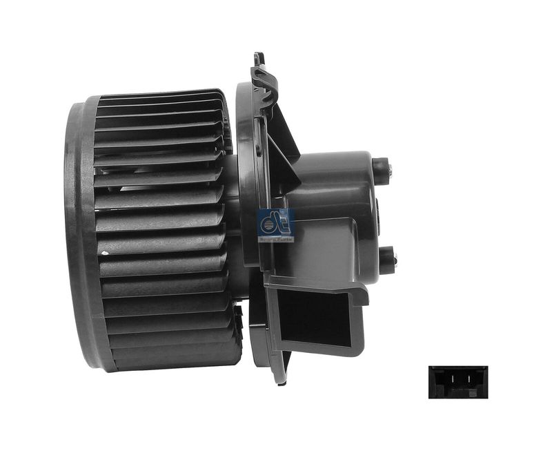 DT Spare Parts Utastér-ventilátor 12.77105