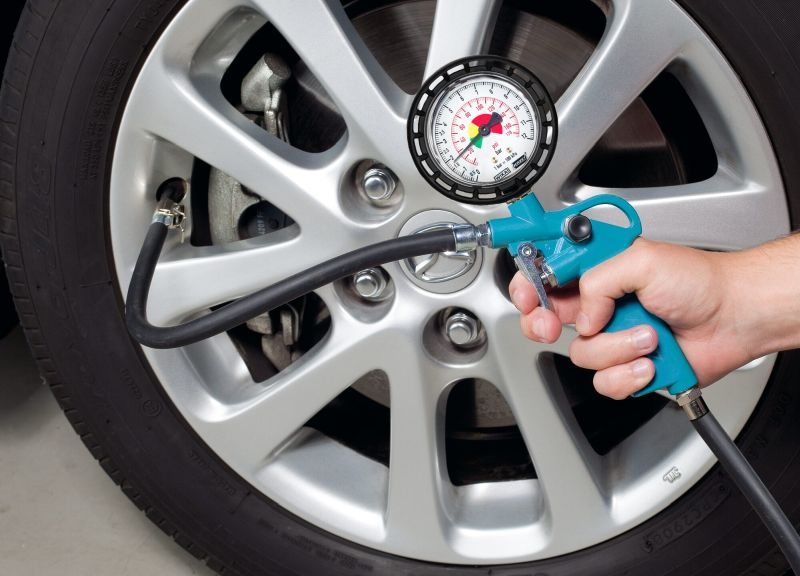 HAZET 9041-1 Compressed-air Tyre Pressure Gauge/Inflator