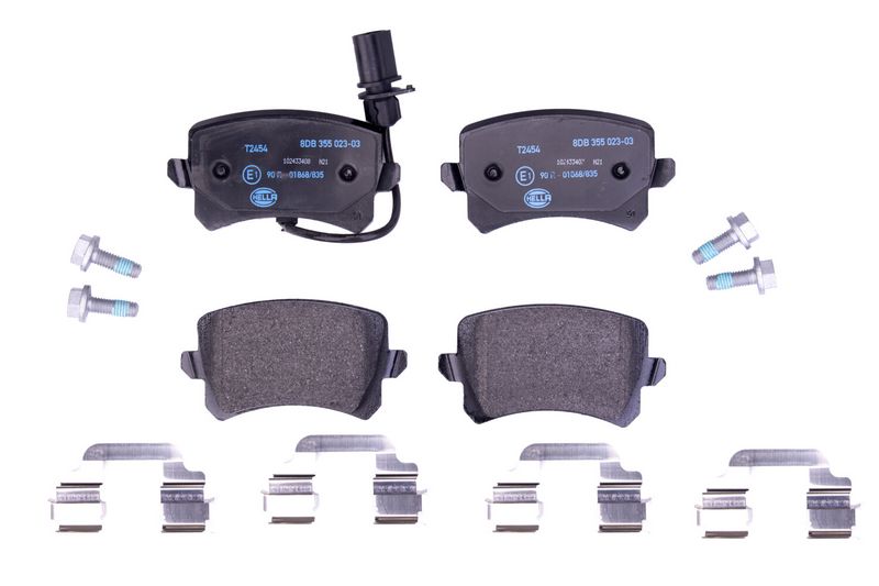 Set placute frana,frana disc 8DB 355 023-031 HELLA