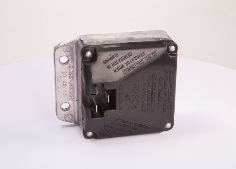 BOSCH 0192033004 Alternator Regulator