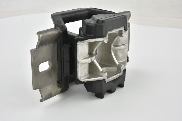 Paigutus, Mootor, FEBEST MZM-DEMR